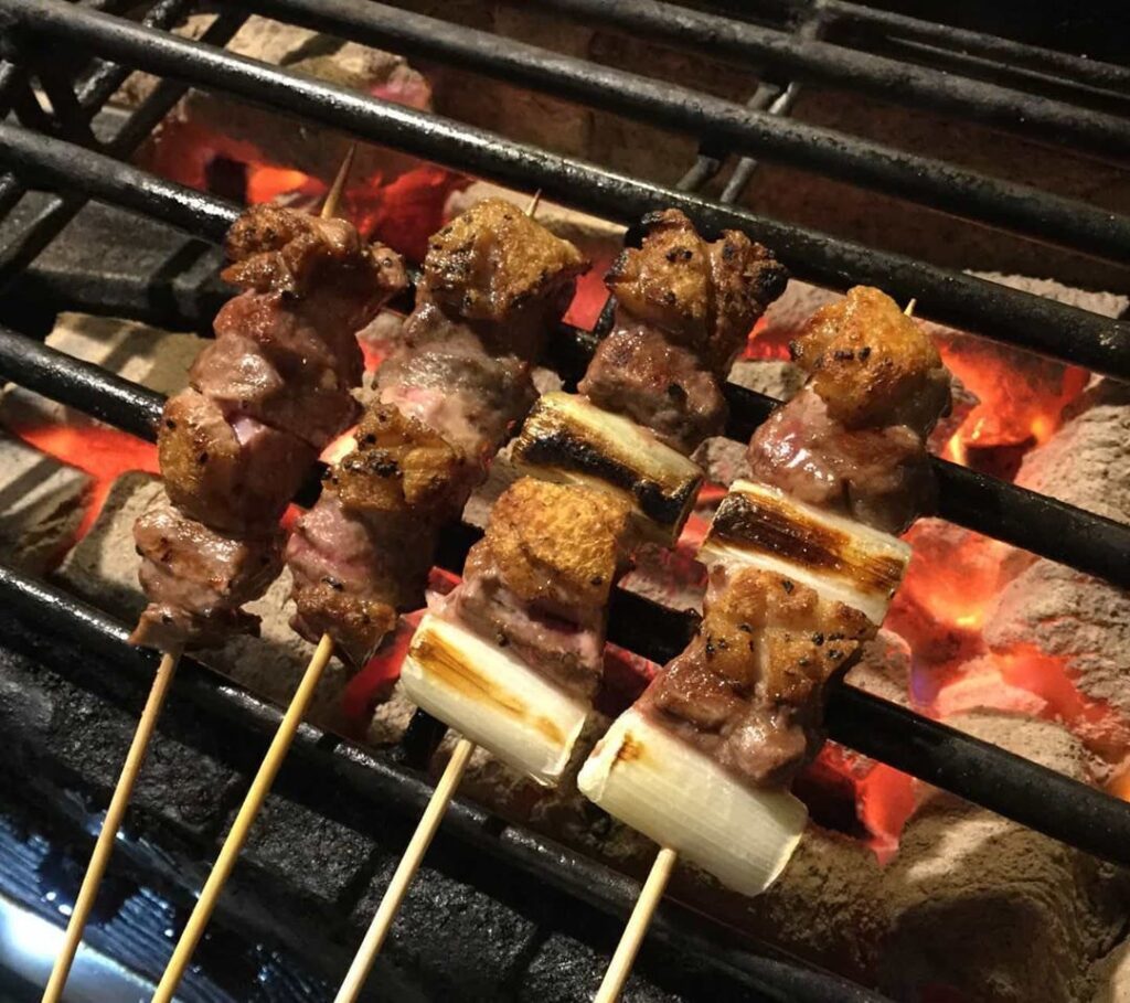 じっくり焼き上げる焼き鳥,原商店街串ダイニング鳥っぱ